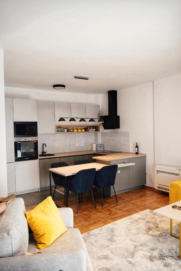 The Impressive Apartment Требинье Экстерьер фото